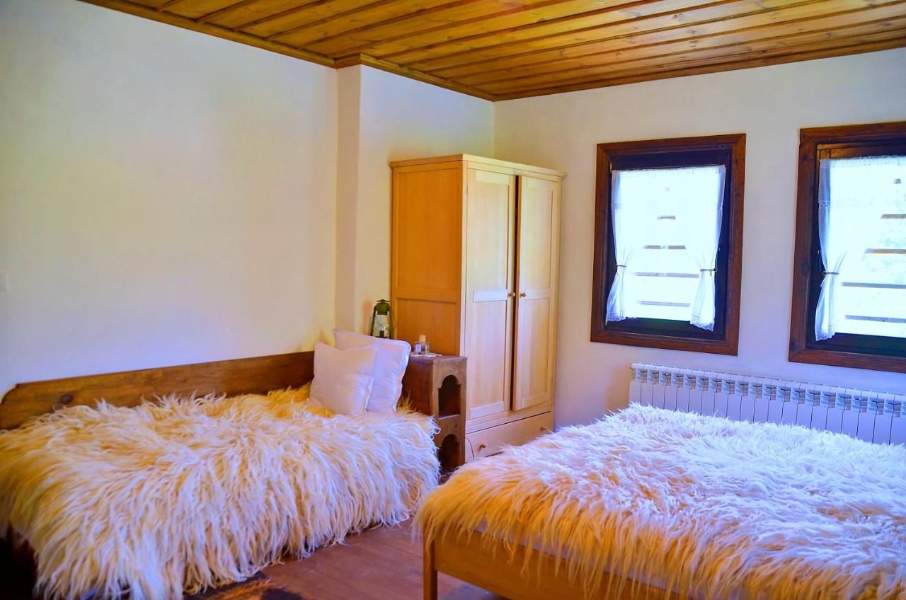 Отели типа «постель и завтрак» Kalinia Guesthouse B&B Ковачевица-37